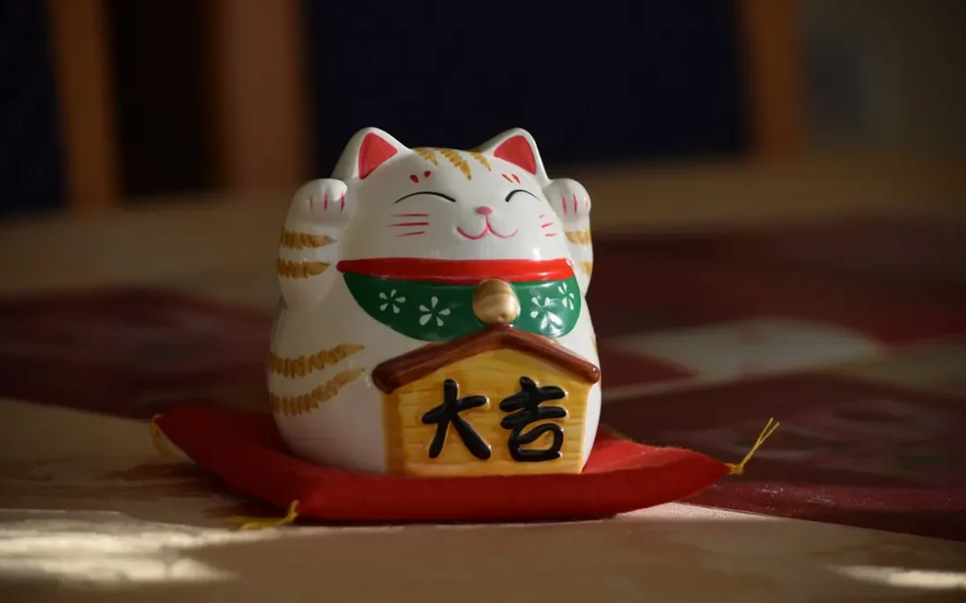 Maneki-Neko: historia y significado del ‘gato de la suerte’ japonés